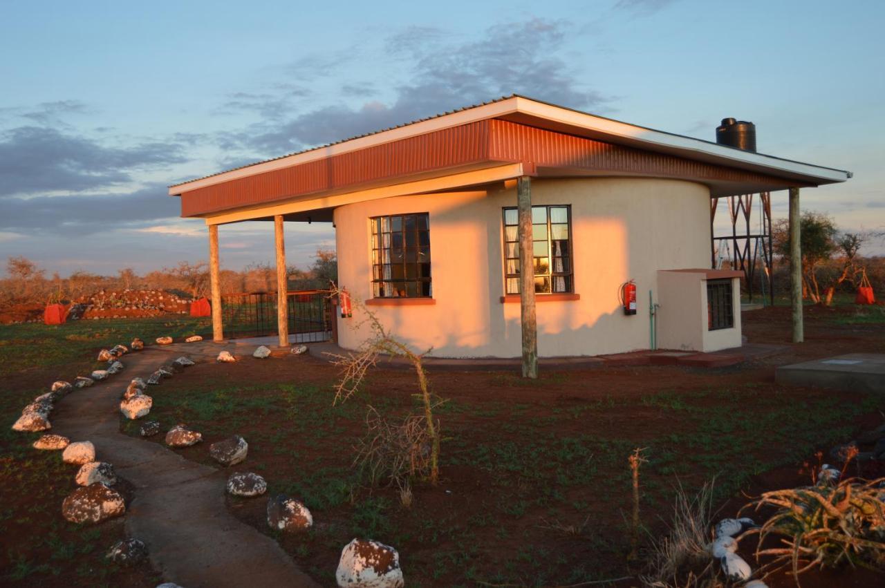 Wild Amboseli Ndovu Cottage. Εξωτερικό φωτογραφία
